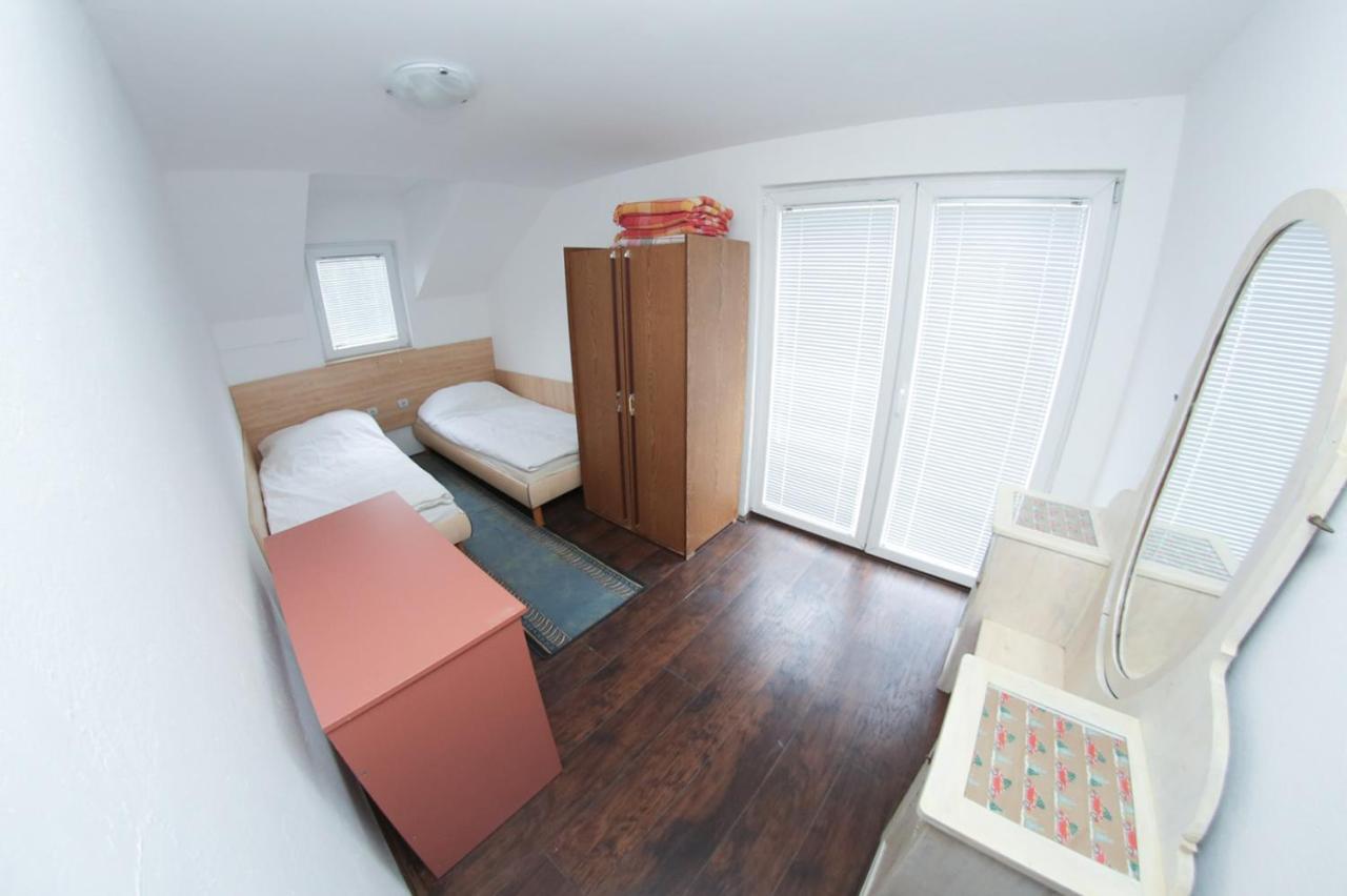 Chalets & Rooms Carda Sebesfok Bezdan Ngoại thất bức ảnh