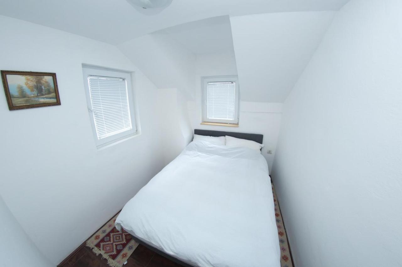 Chalets & Rooms Carda Sebesfok Bezdan Ngoại thất bức ảnh
